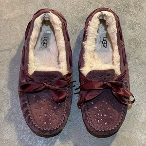 UGG Ribbon Slippers Size 8